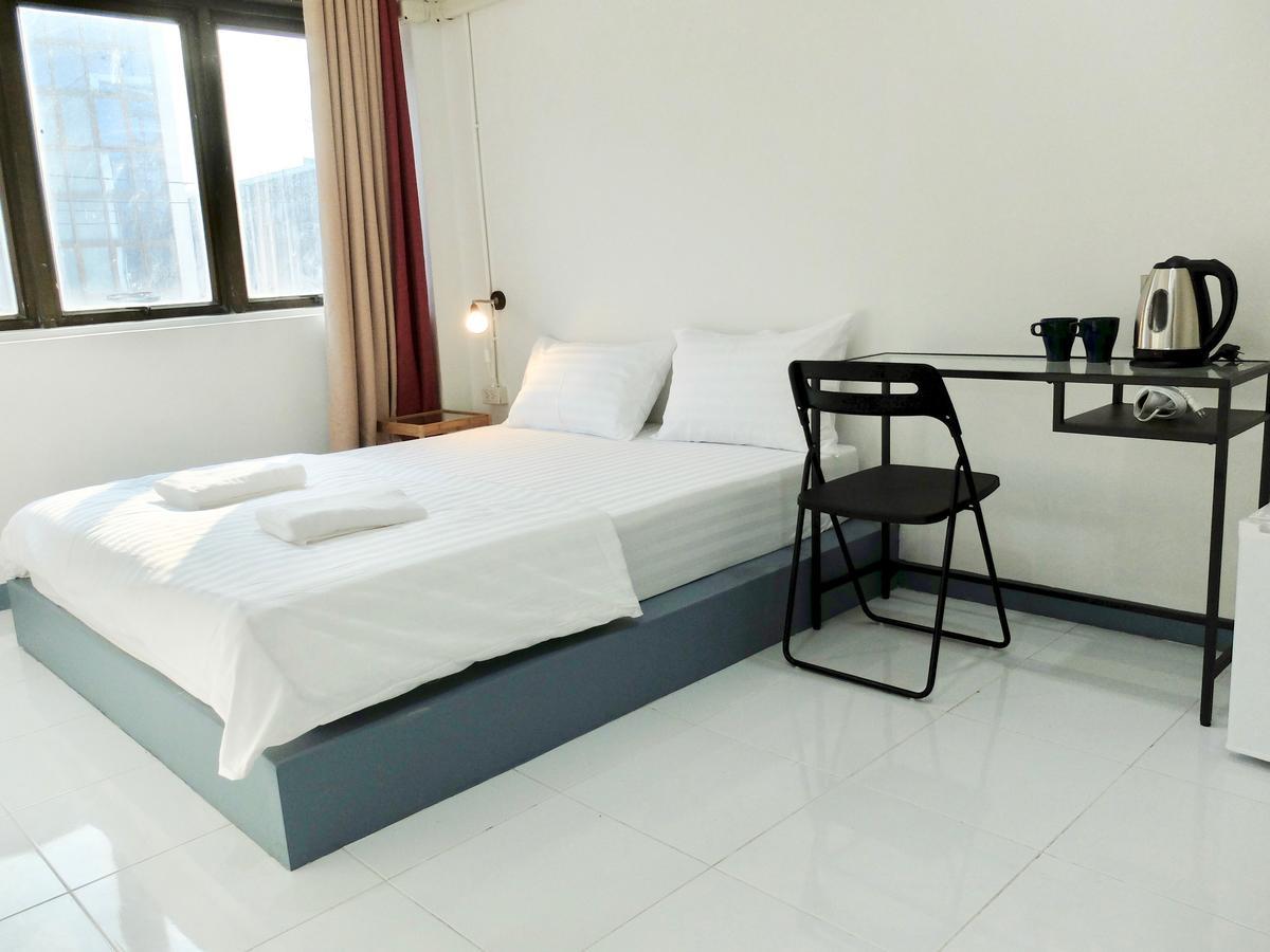 Diamond & Rust Hostel Pak Kret Zewnętrze zdjęcie