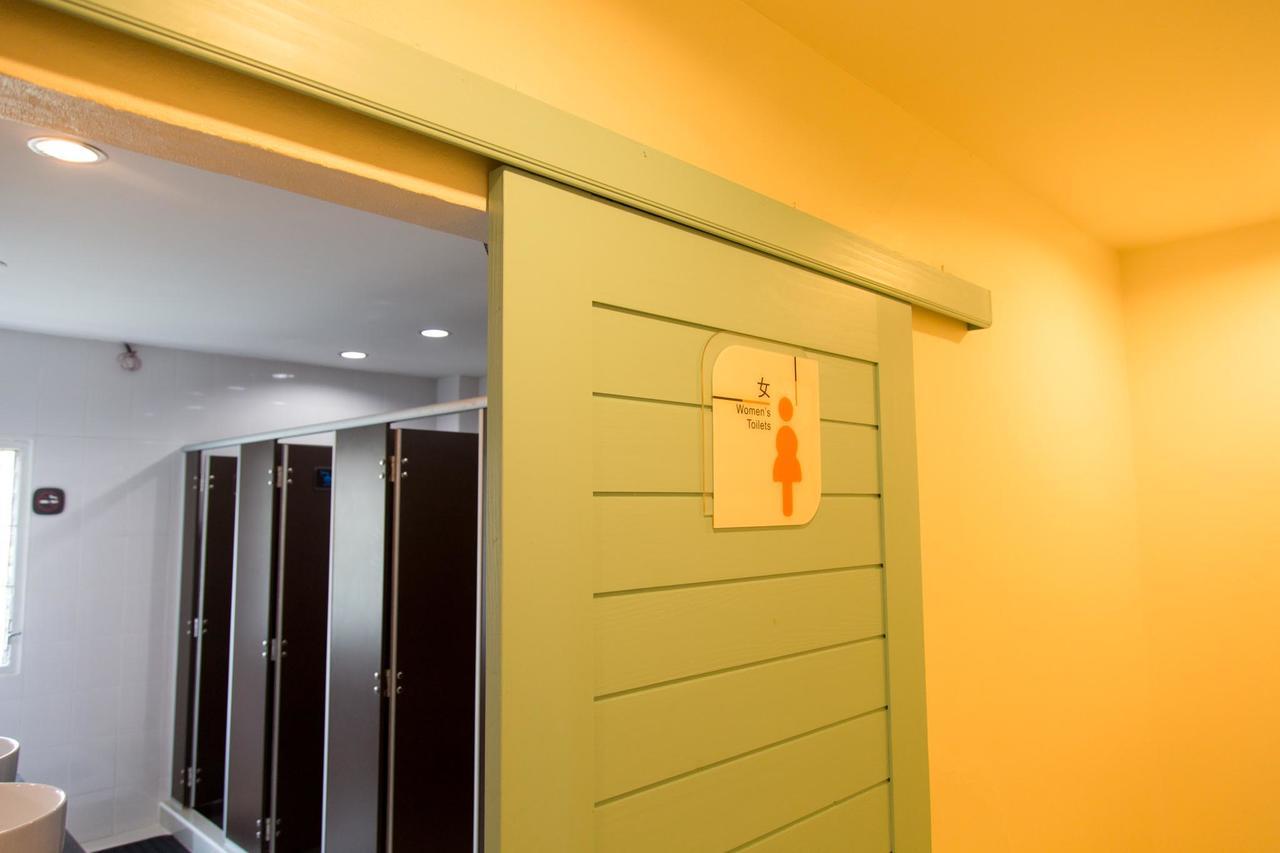 Diamond & Rust Hostel Pak Kret Zewnętrze zdjęcie